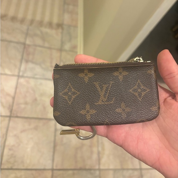 COPY - Louis VUTTON key pouch - Picture 7 of 9